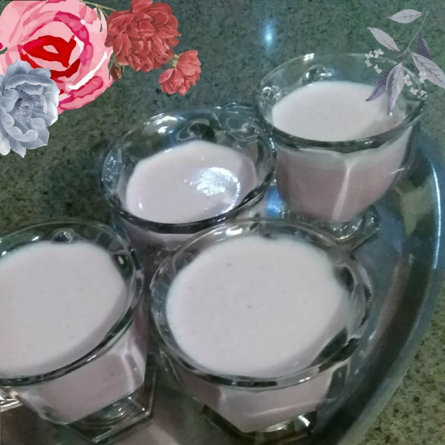 شیر موز، توت فرنگی