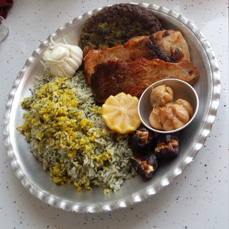 سبزی پلو با ماهی