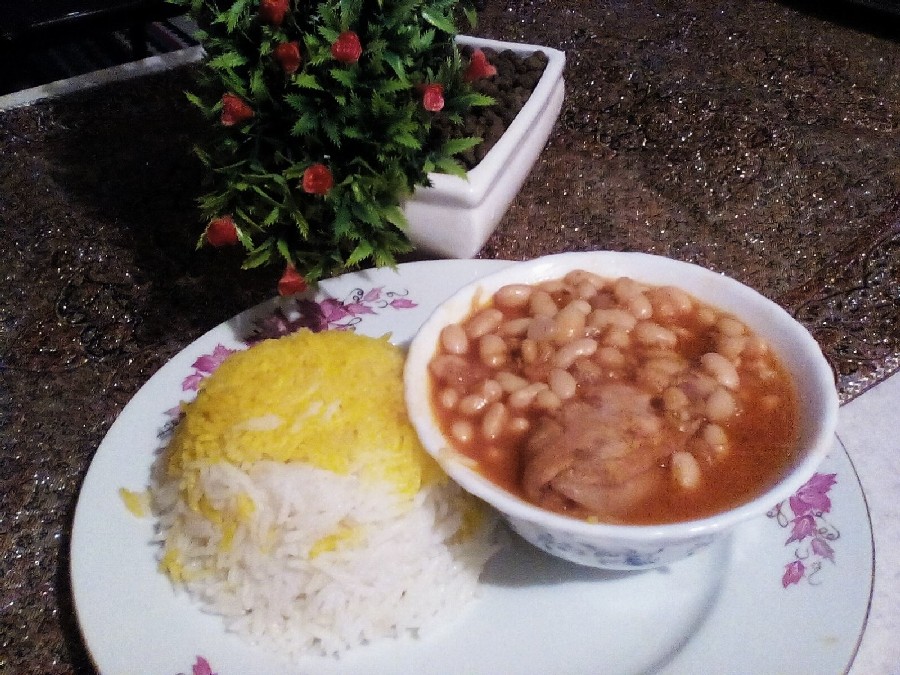 خوراک لوبیا سفید اسپانیایی