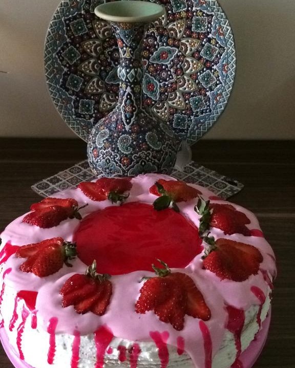 عکس کیک تولد با خامه وژله بریلو