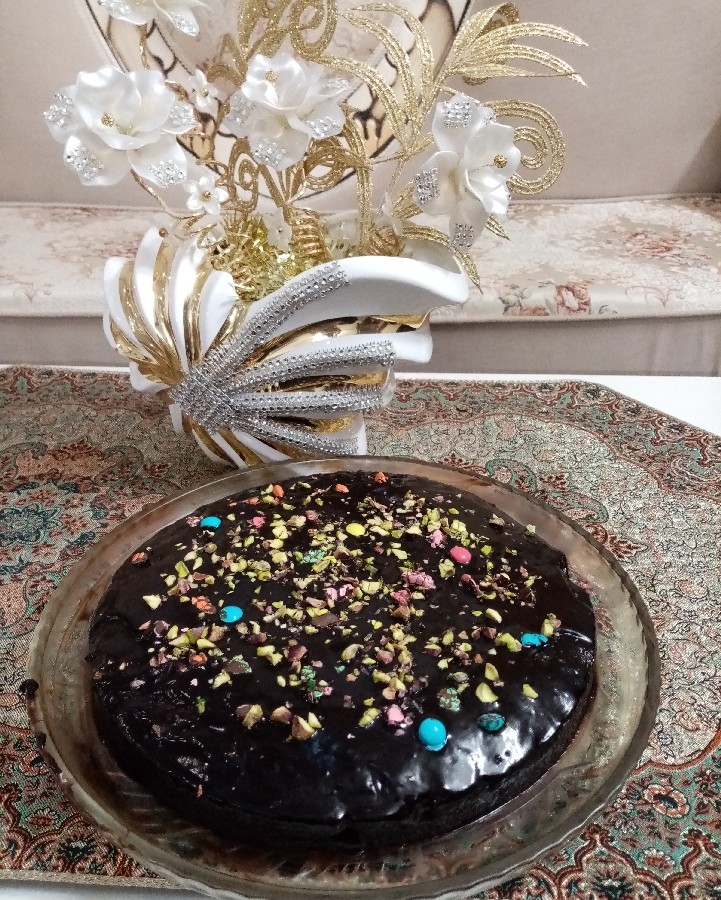 کیک بروانی با سس شکلاتی