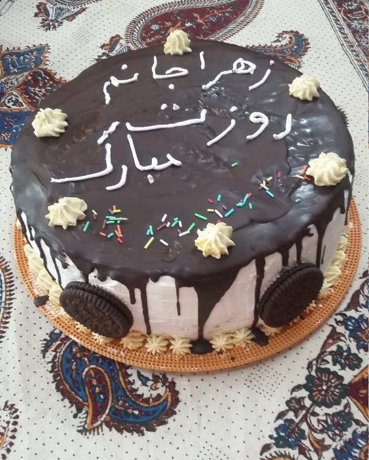 عکس اولین کیکی که خودم درست کردم برای دخترعزیزم واسه روز دختر