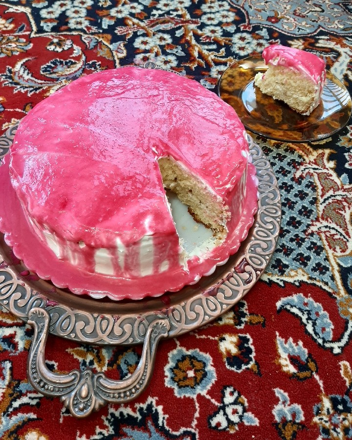 عکس کیک تولد با  روکش سس براق 
