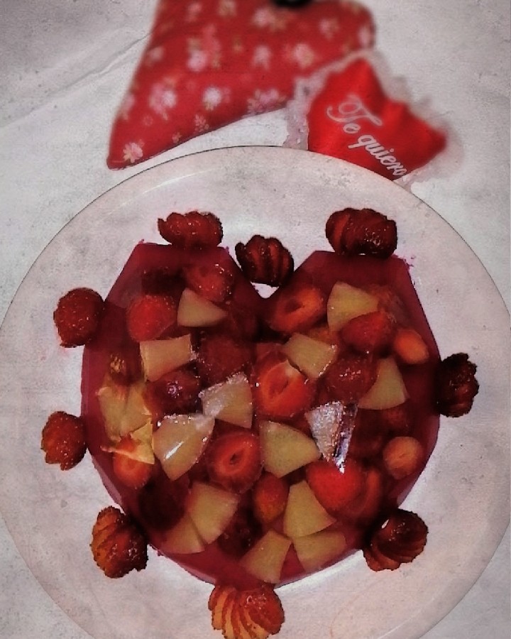 عکس ژله ویترینی میوه ای