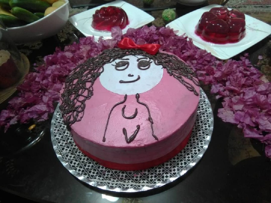 عکس کیک خامه ای به مناسبت روز دختر