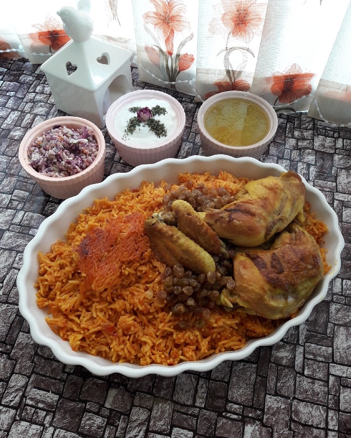 عکس استامبولی همراه مرغ