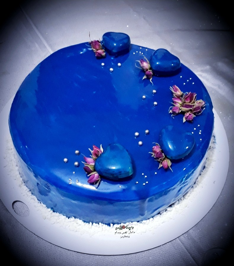 عکس کیک تولد(تزئین سس براق فرانسوی)