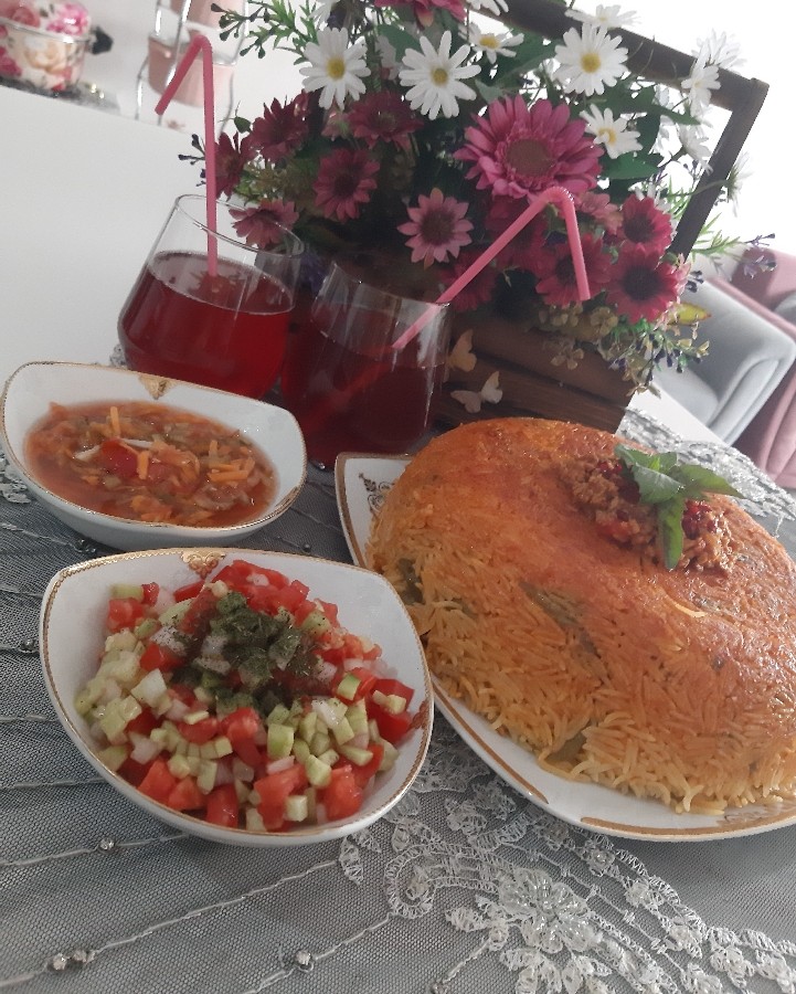 عکس ناهار امروز ما لوبیا پلو با سویا و (شربت آلبالوخودم ساز)