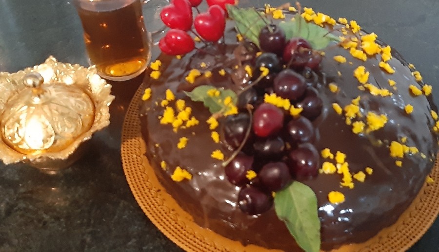عکس کیک شکلاتی با کاور گاناش