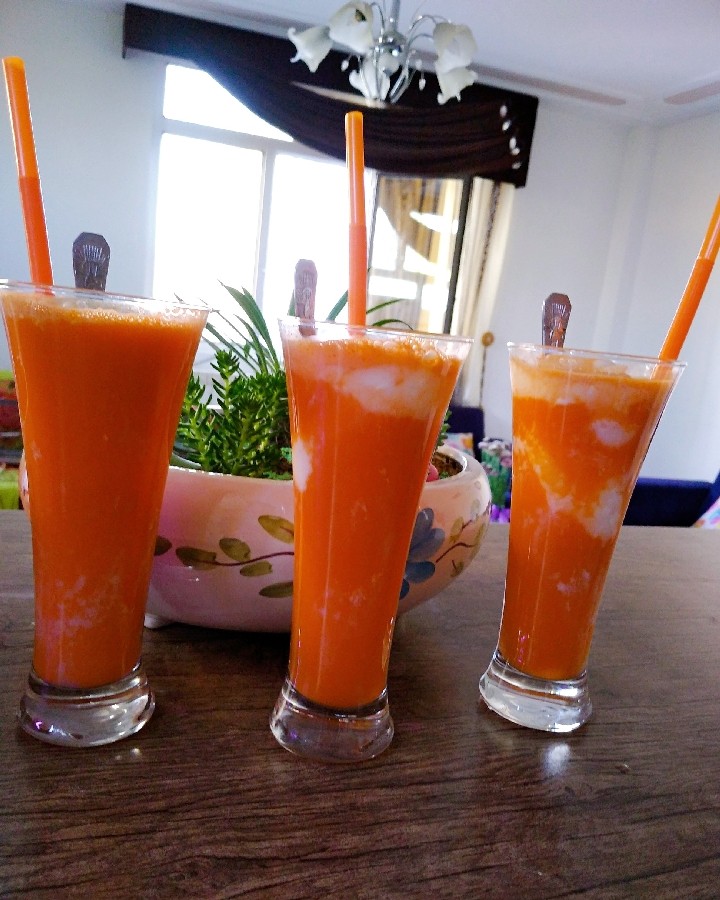 اب هویج بستنی