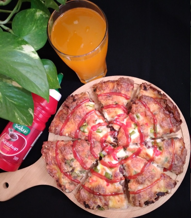 عکس ۱۰۴_ پیتزا قارچ و گوشت