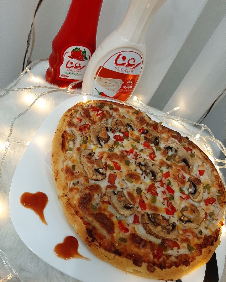 عکس پیتزا قارچ ومرغ