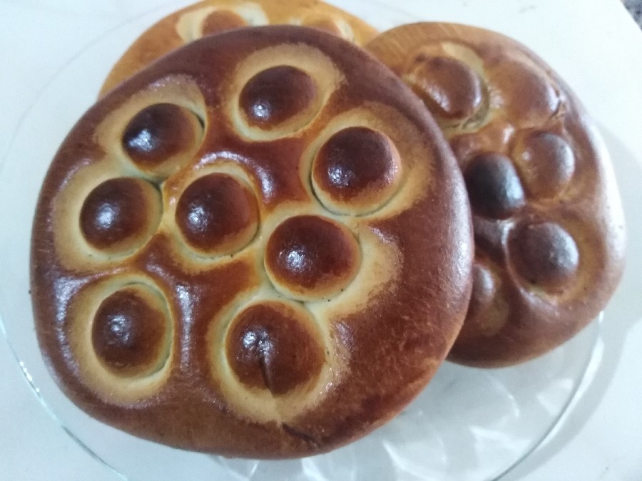 عکس کلوچه های زنجبیلی وخرمایی خوشمزه من