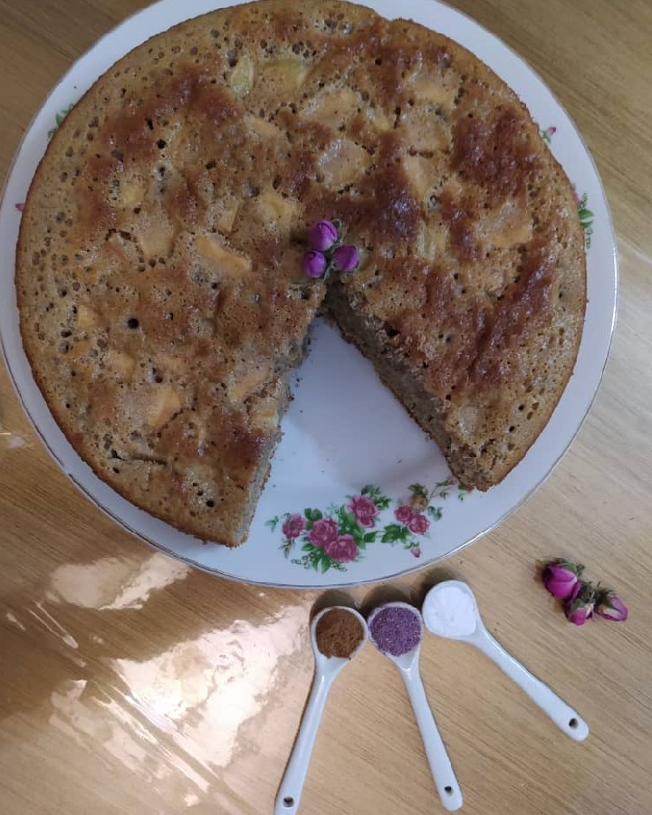 عکس کیک دارچینی با آرد نان