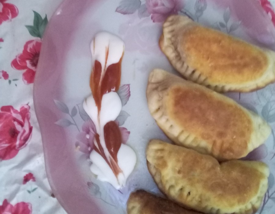 عکس پیراشکی گوشت ناهار جمعه