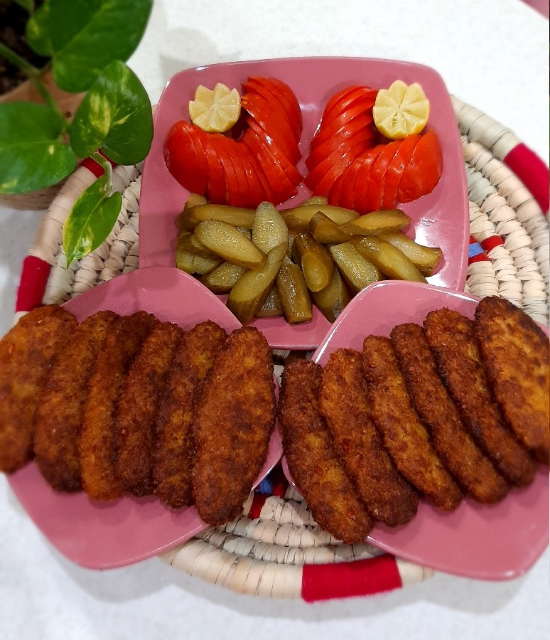 عکس قرار گروهی،کتلت گوشت
