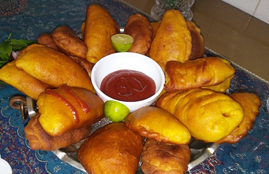 عکس پیراشکی گوشت .تقدیم نگاه مهربان شما
