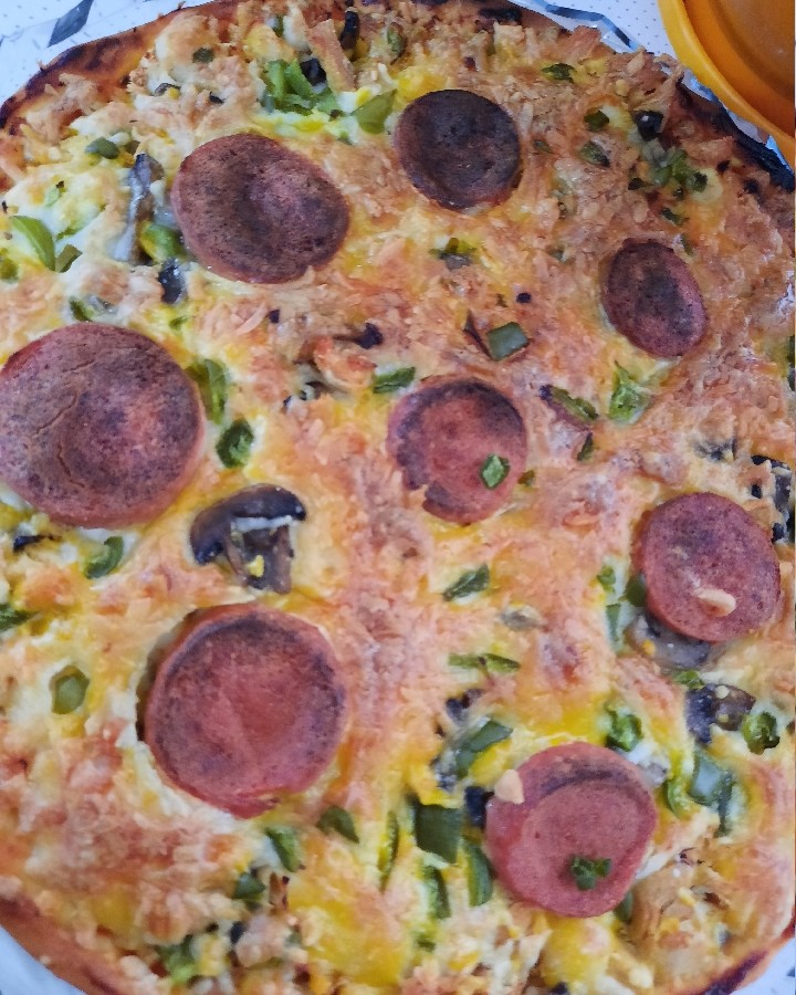 پیتزا سوسیس