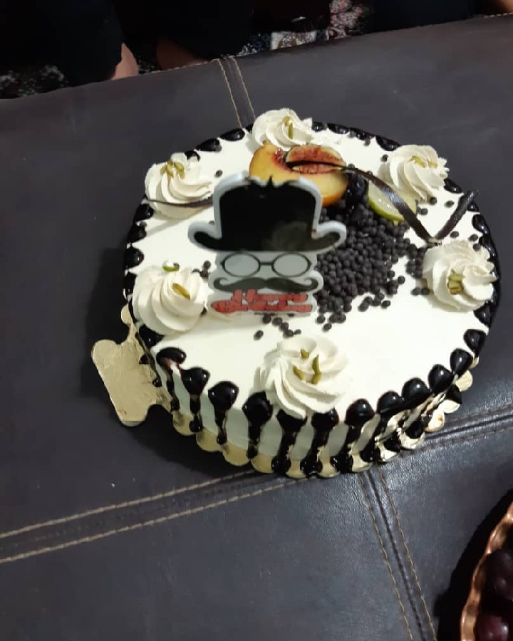 # کیک تولد