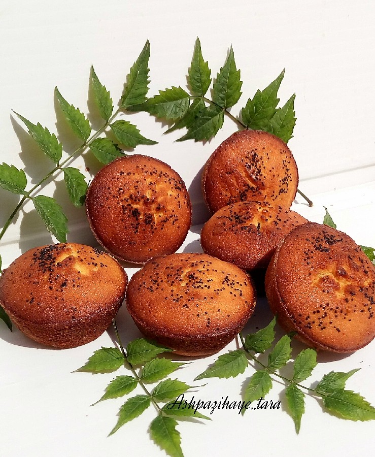عکس کیک یزدی با طعم هل وگلاب