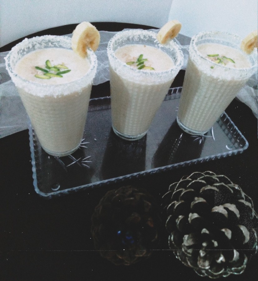 شیرموز با بستنی