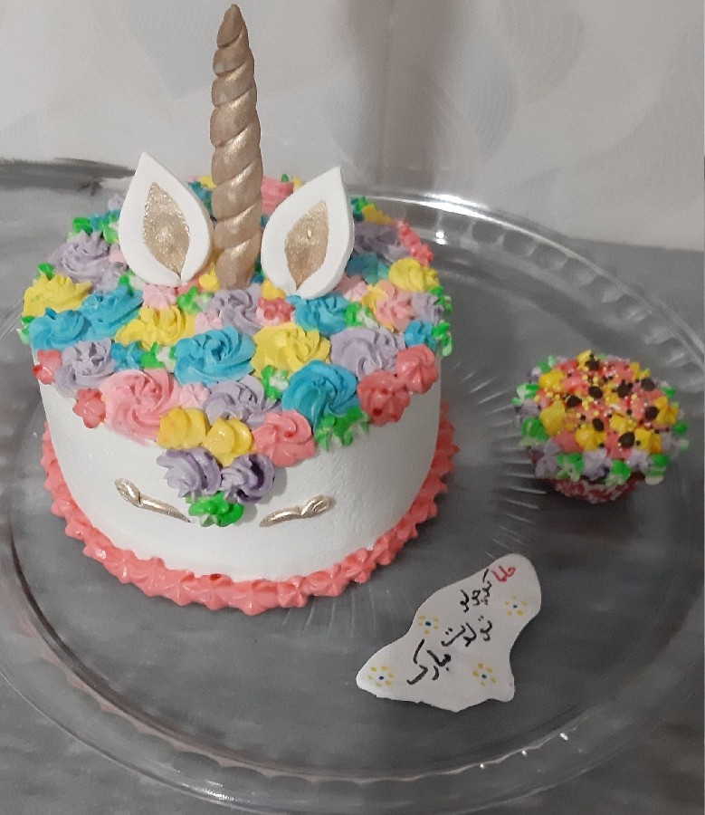 کیک تولد..