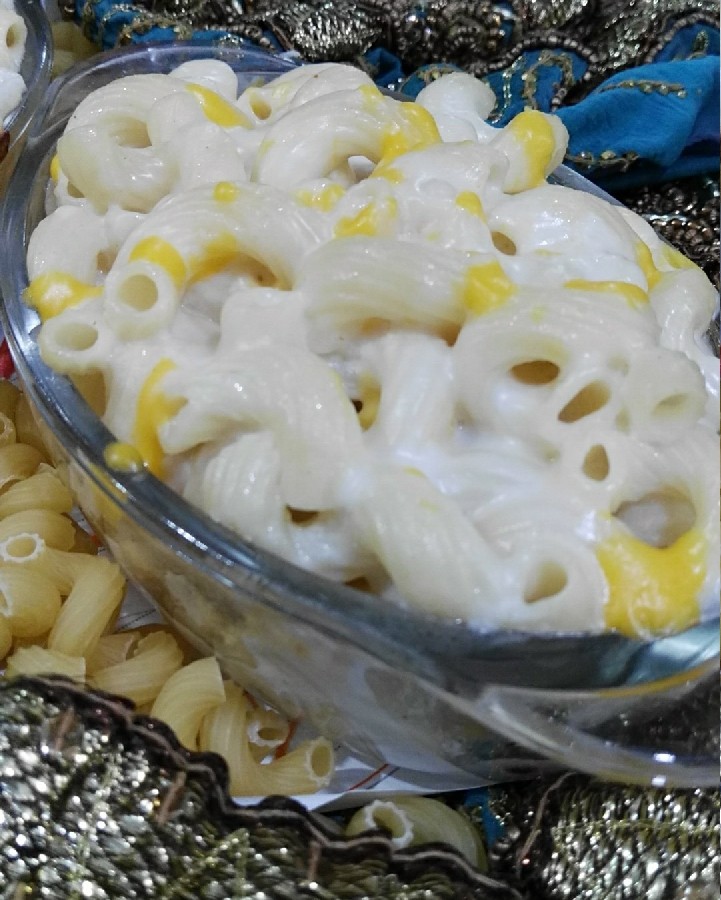 گراتن پاستا باسس بشامل