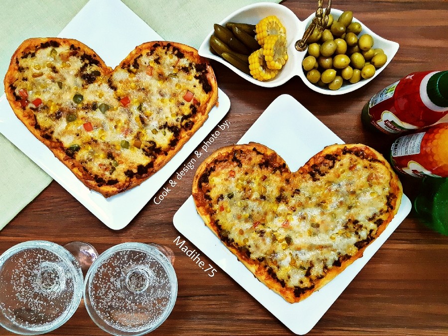 عکس پیتزا گوشت قلبی