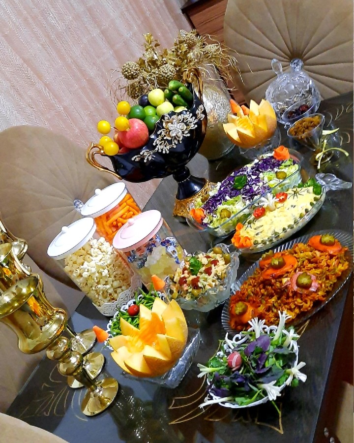 عکس میزشام (تولدنگین جونی)