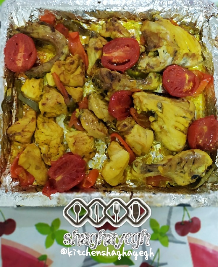 جوجه یونانی به سبک شقایق در سینی فر