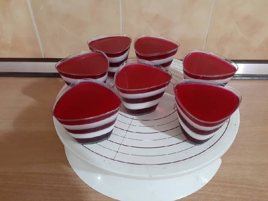 عکس ژله خوشمزه دست پخت دوست جانم