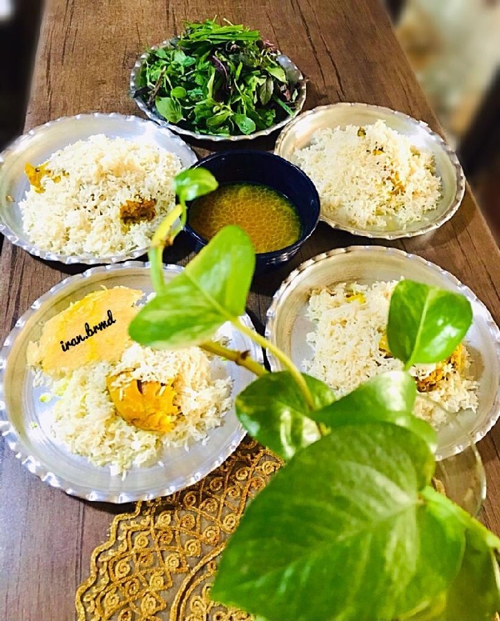 عکس زیر برنجی با مرغ