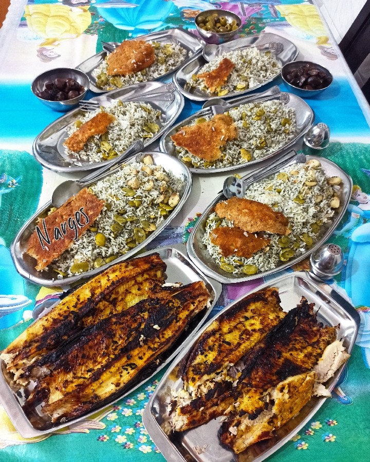 عکس باقالی پلو با ماهی کبابی تند و خوشمزه