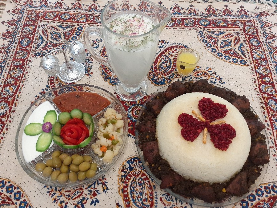 عکس کته و مرغ ترش گیلانی