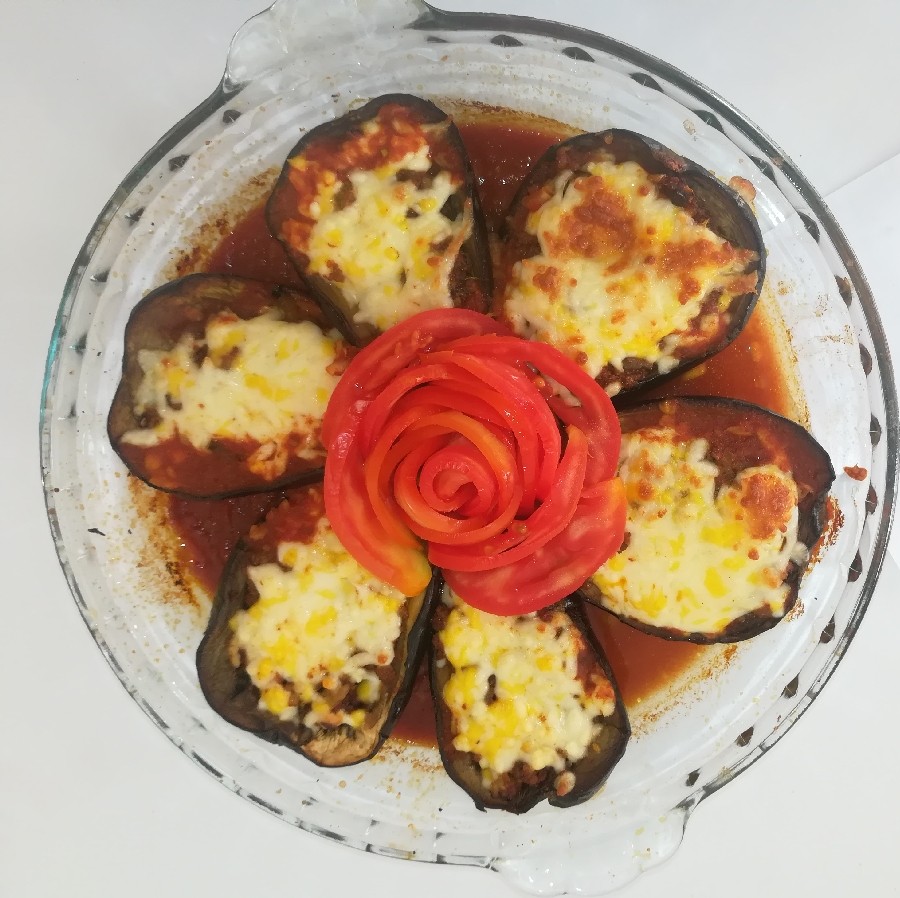 بادمجون شکم پر