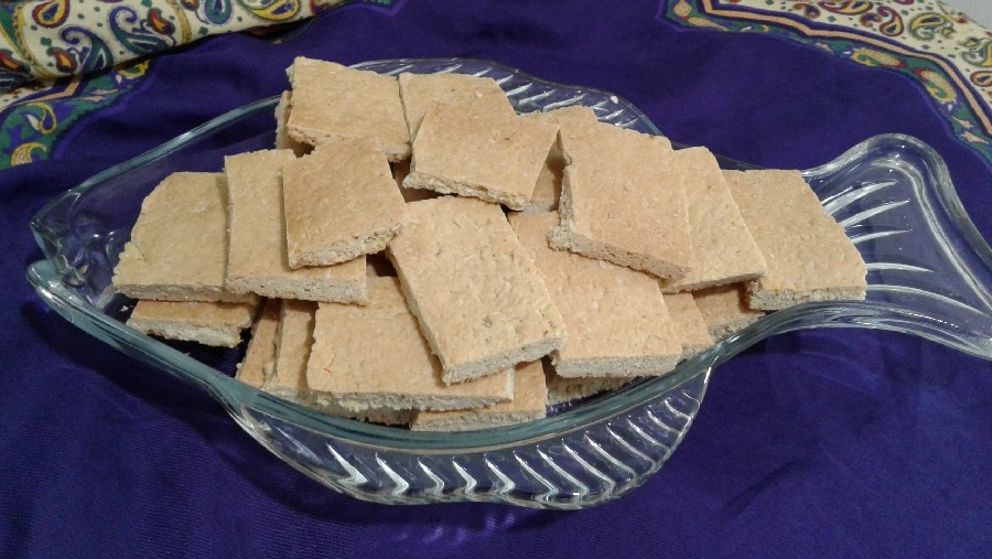 عکس باقلوا هندی نارگیلی با شکر قهوه‌ای 
