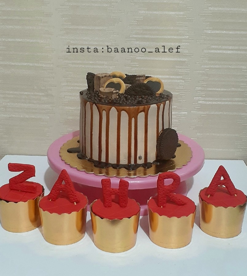 عکس کیک شکلاتی و کاپ کیک 