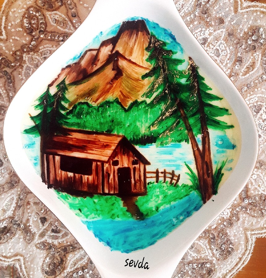 عکس نقاشی روی دسر