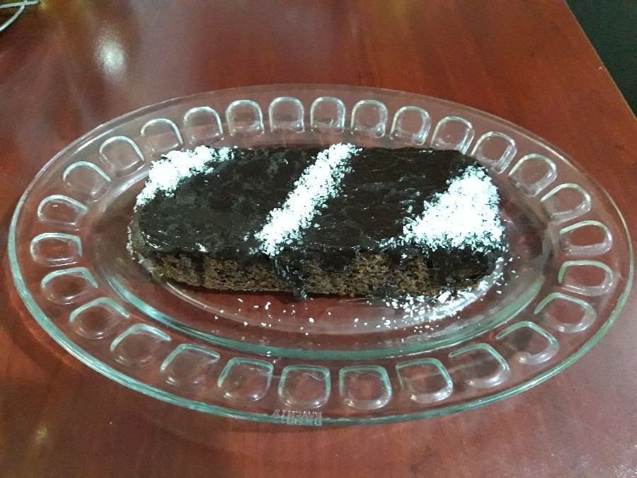 عکس کیک شکلاتی نارگیلی 
