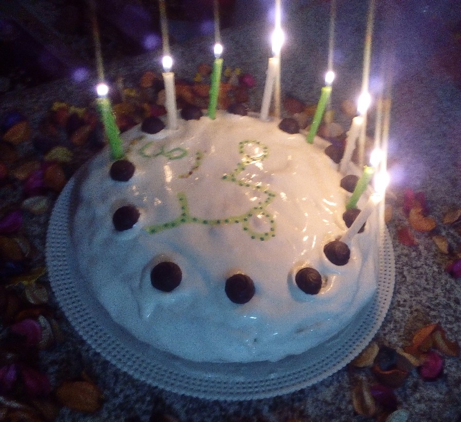 اینم.کیک قابلمه ای من برای تولد حضرت محمد(ص)