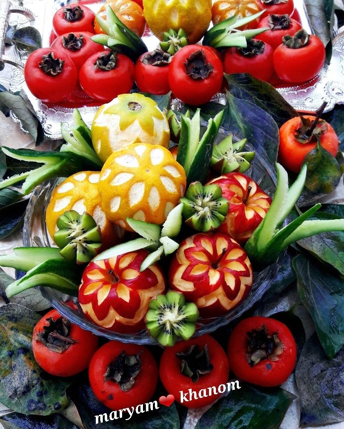 عکس اولین حکاکی ومیوه آرایی