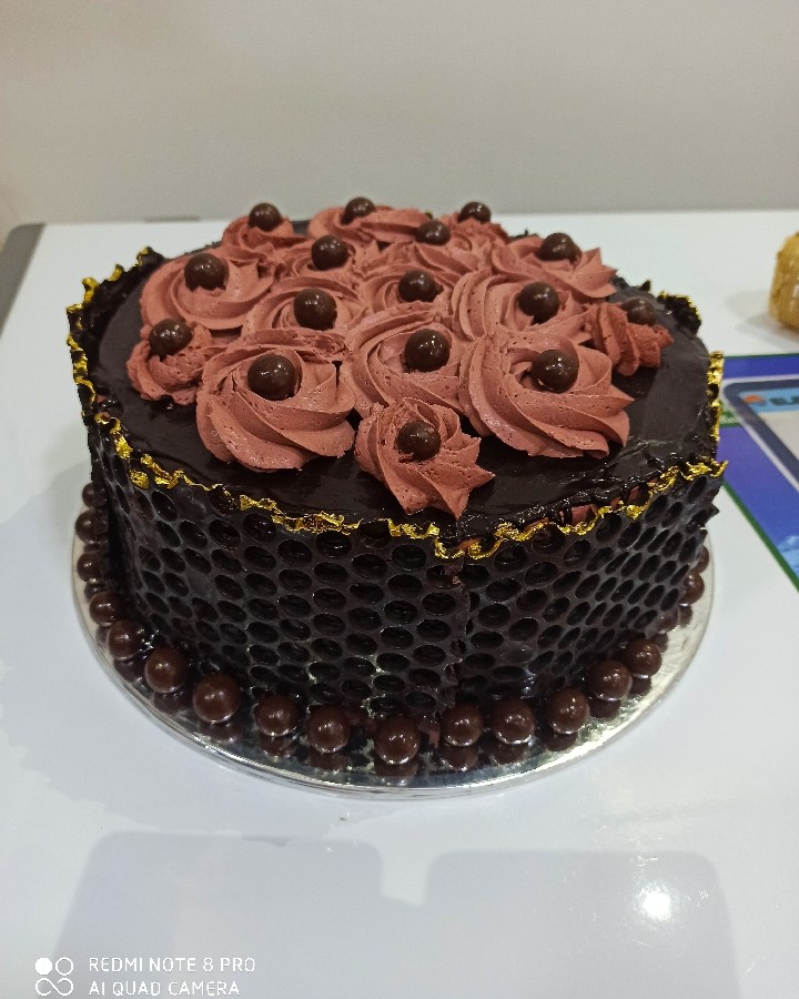 عکس بازم یه سفارش کیک شکلاتی
