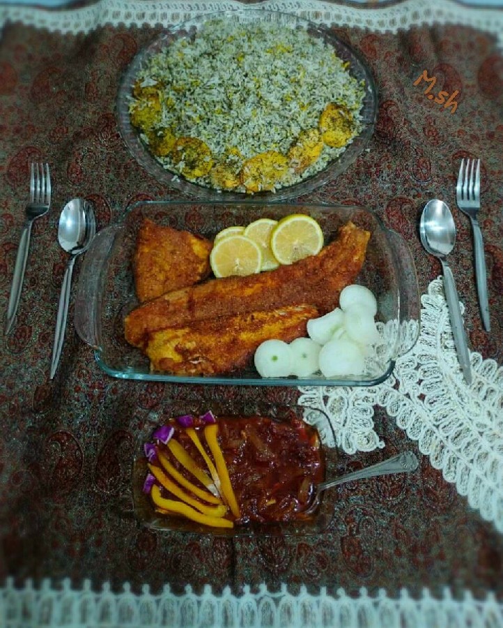 عکس شویدپلو با ماهی سوخاری