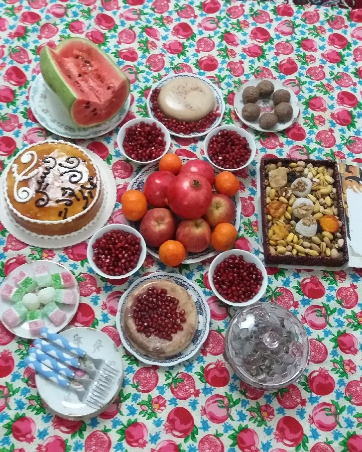 عکس سفره ی یلدای ما