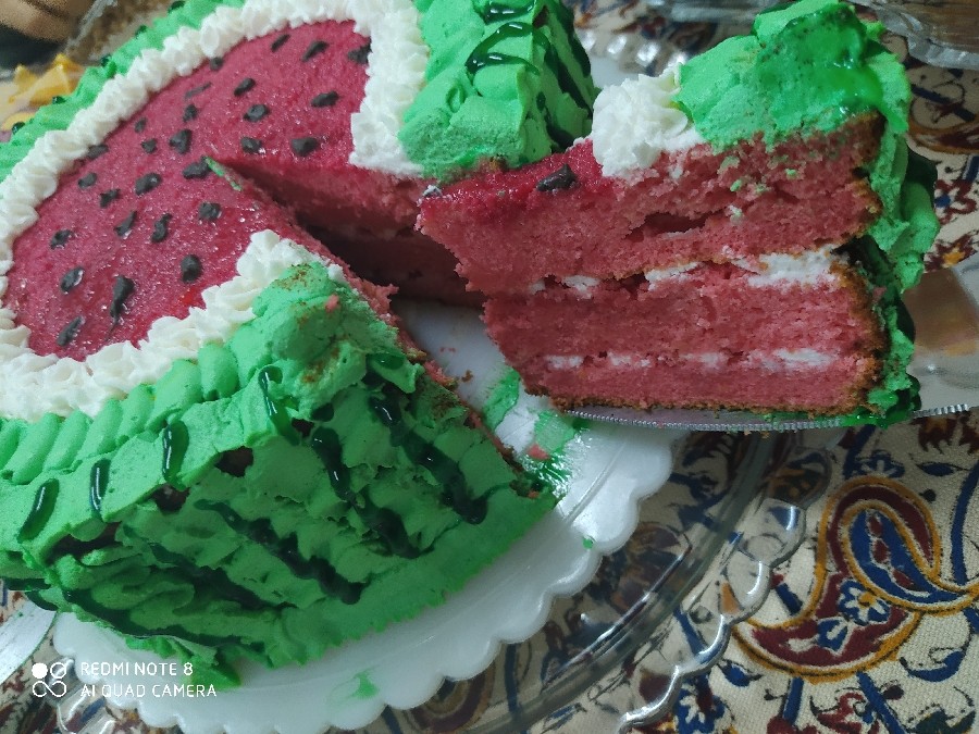 عکس اولین تجربه کیک رنگی! هندوانه یلدایی