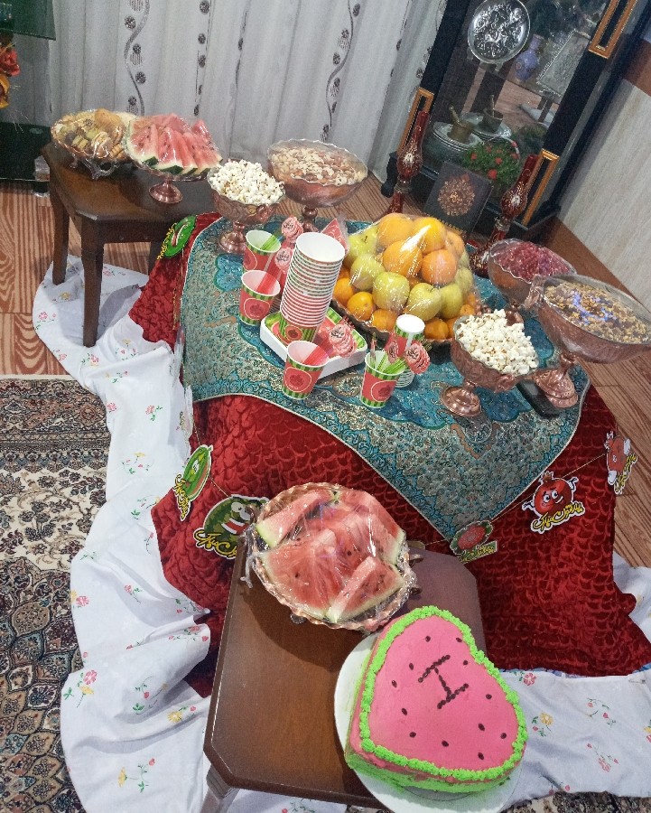 عکس سفره شب یلدای ما خونه پدرم