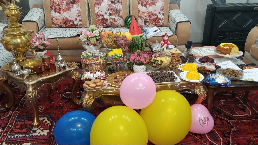 عکس شب یلدا ی ما 1399 ورق بزنید.