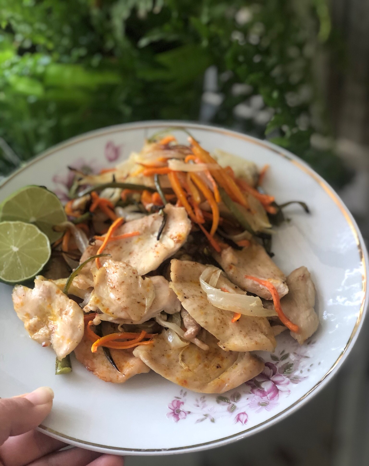 مرغ پورتوریکو با سبزیجات