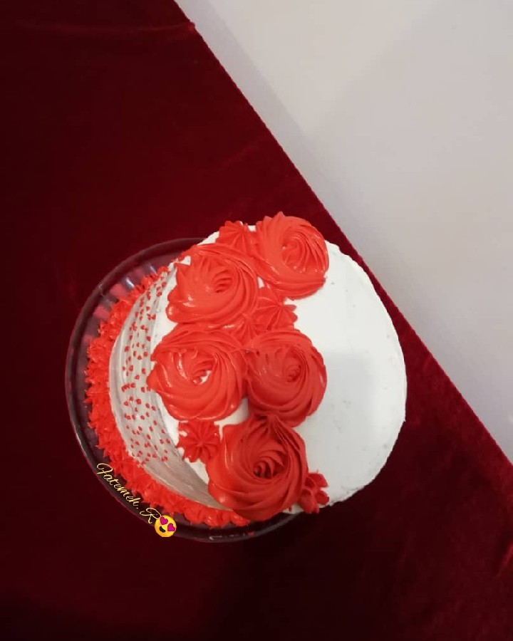 عکس کیک گل رز و میوه ای