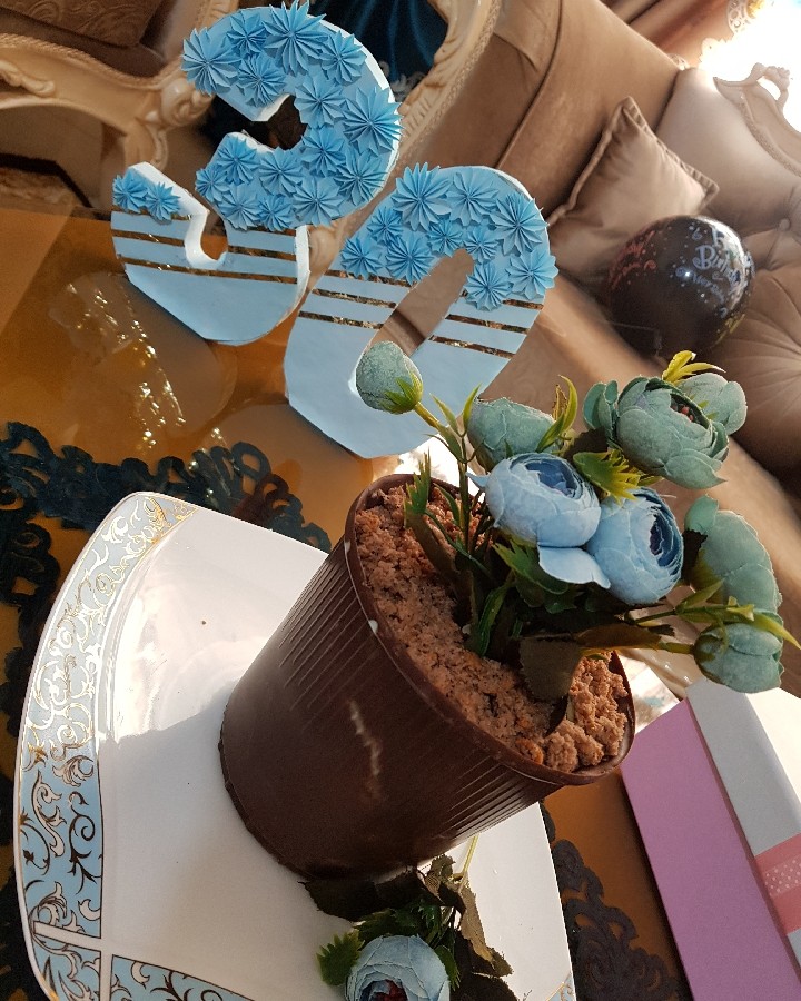 عکس کیک اسفنجی به شکل گلدان